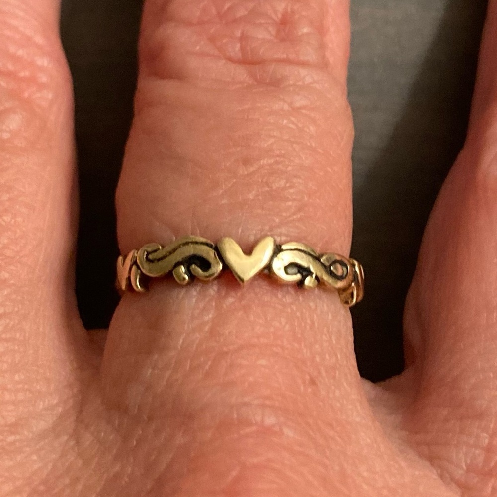 Yellow gold handmade heart ring - size 6
